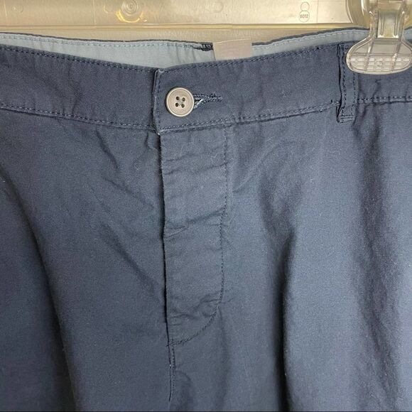 H&M Solid Navy Blue Flat Front Bermuda Shorts 100% Cotton with pockets waist 34 - Picture 4 of 9